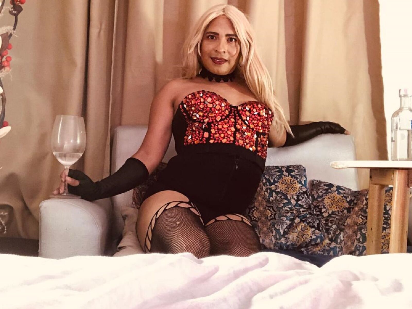 Live cam for KellySuarez