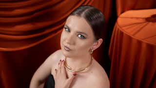 Free Nude LessiSmith