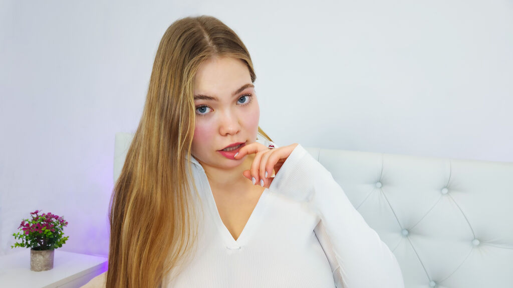 LizzieStewart online on GirlsOfJasmin