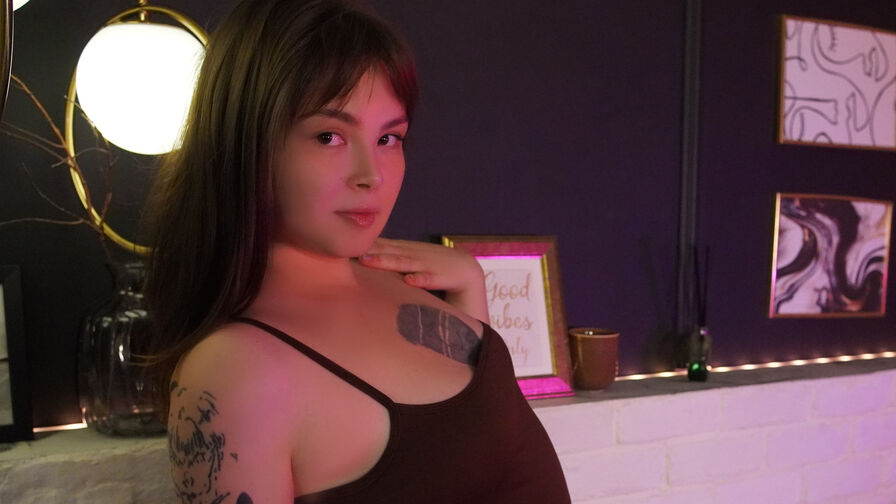 MayaBirdwell Amateur Masturbating