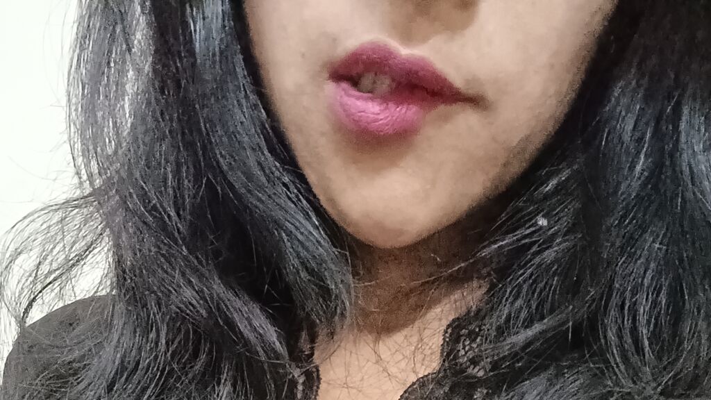AakritiRajwanshi online on GirlsOfJasmin