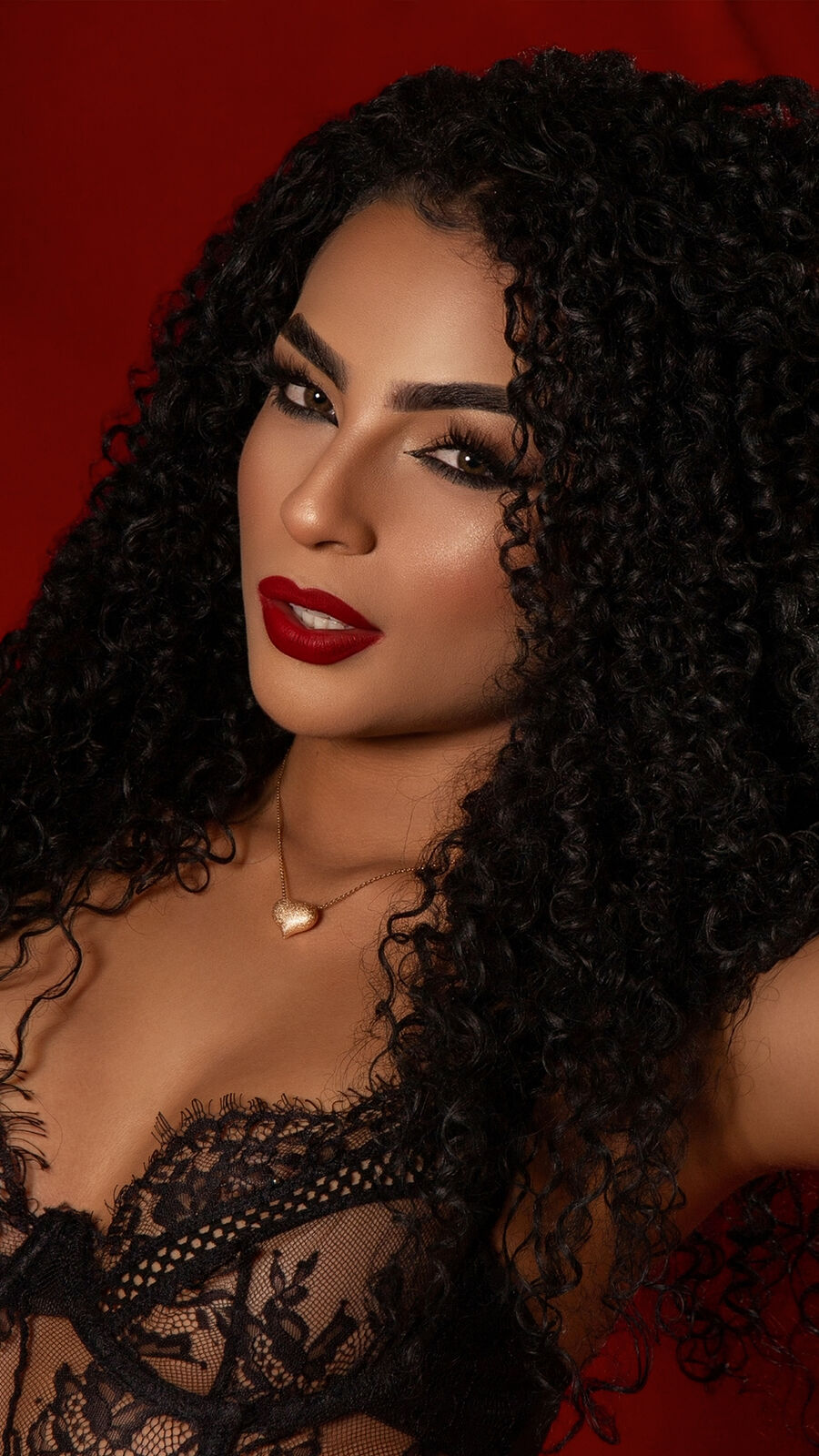 ZoeRiveira glamour portrait