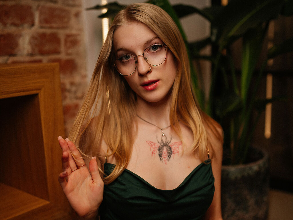 EvaBllake Nude