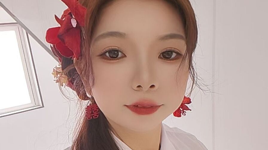 Watch AnnaSuke live on Screencamera
