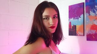 Kostenlos Nackt DaffneBelluci