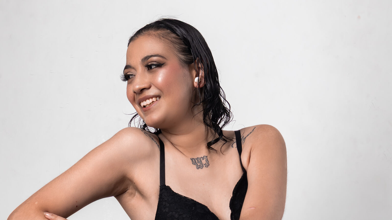 IsabellaLanne erotic portrait