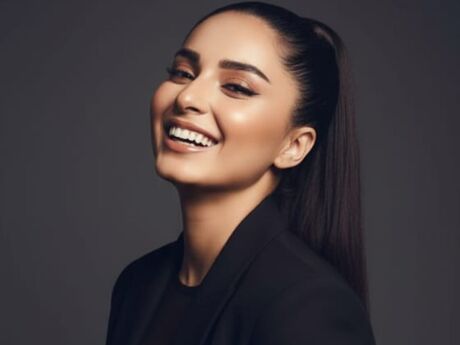 Chat with ZaylaAmin