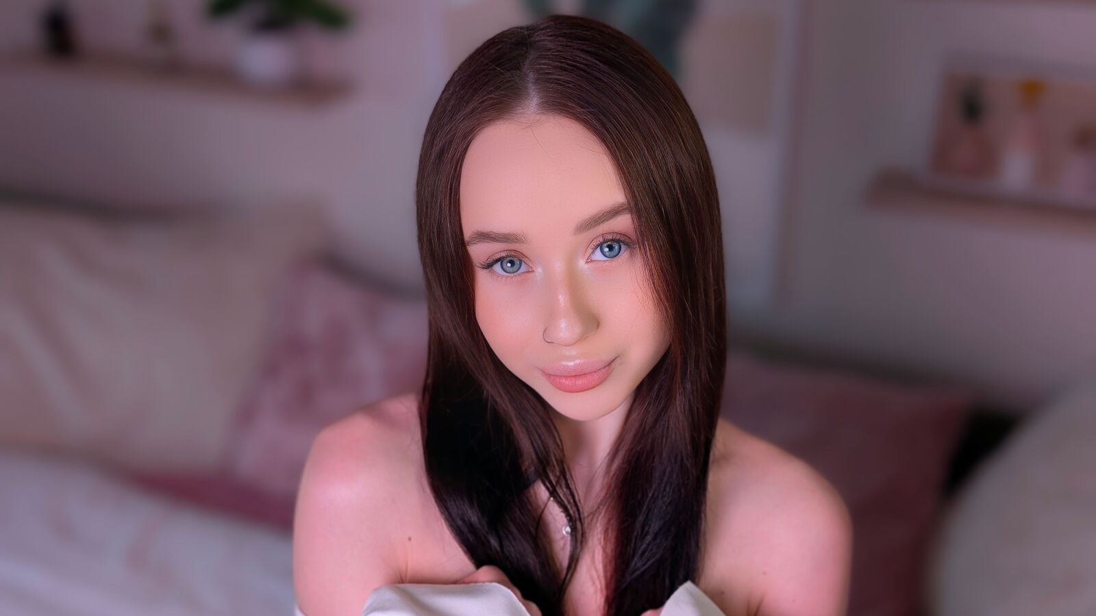EvelynGodiva erotic portrait
