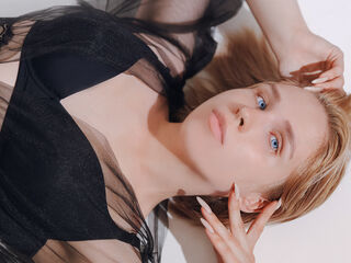 GiaLe - LiveJasmin Girl 