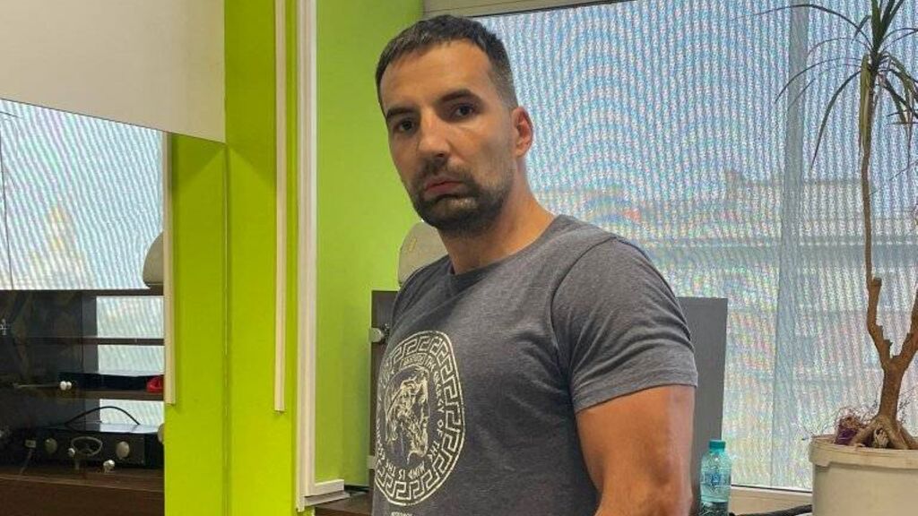 Sex chat gratuit in direct cu GianniLeo pe LiveJasmin