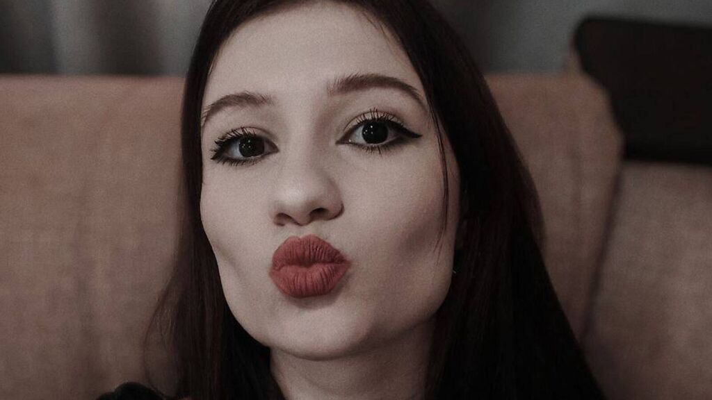 BeatrixFort online on GirlsOfJasmin