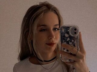 AliceWoody Porn Show