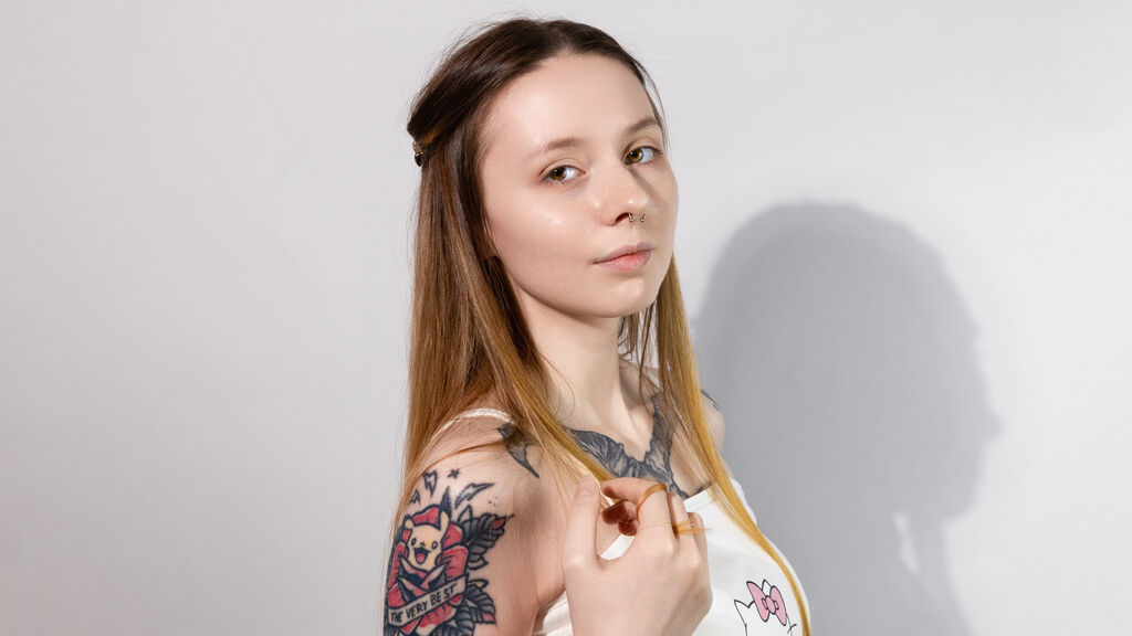 EmmaKelsey's profile from Jasmin at GirlsOfJasmin'