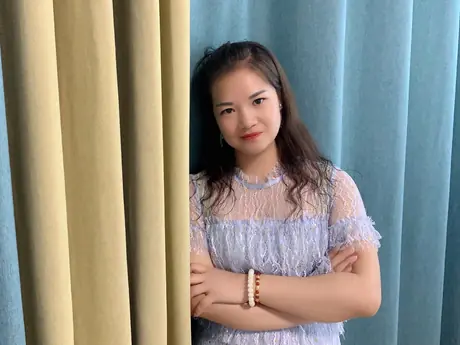 Chat with QiYaTing