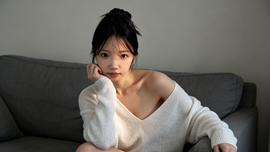 Watch FreyaNora live on The Edge Private