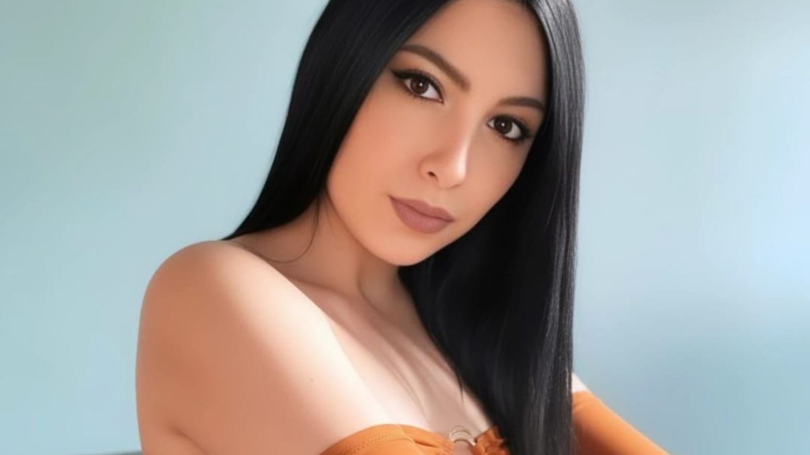 VanityCrystal erotic portrait