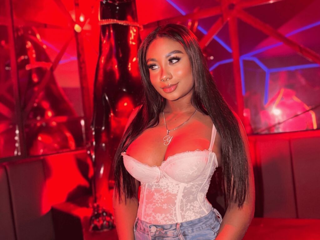 KilraFontana private cam profile image