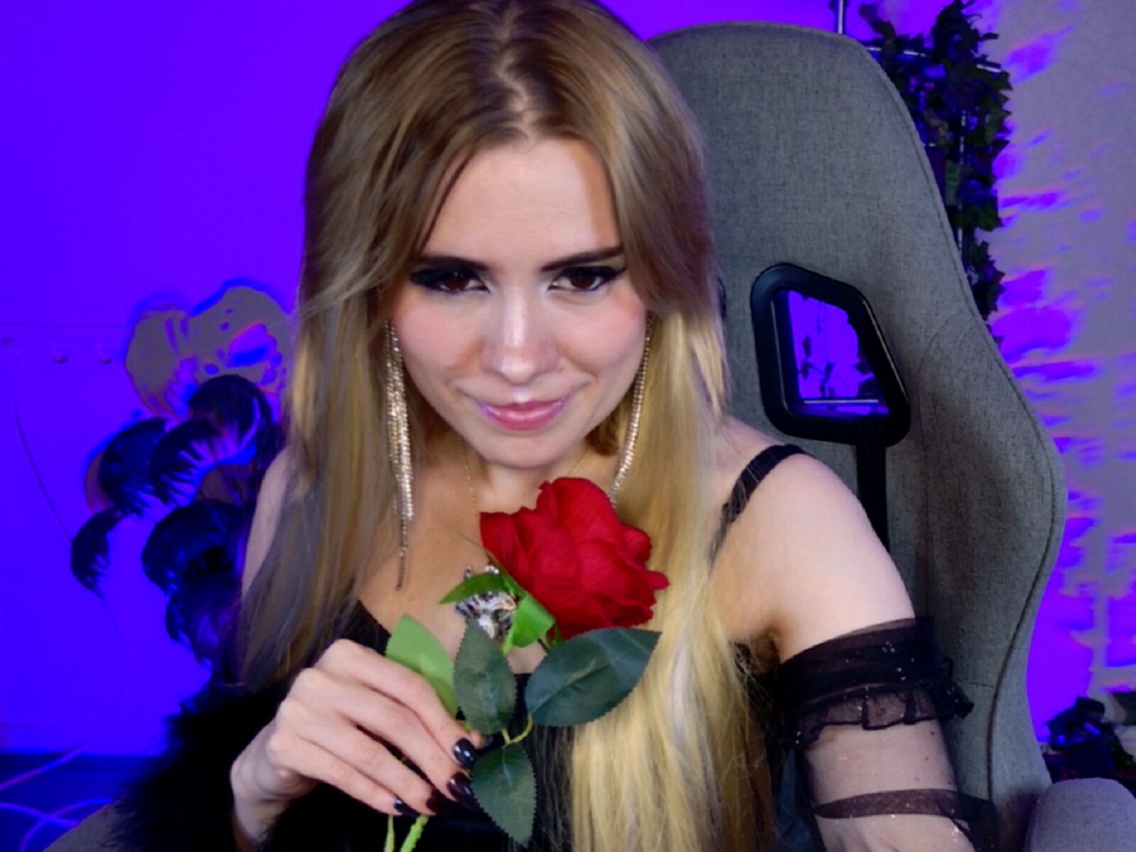 Live cam for EileenYang