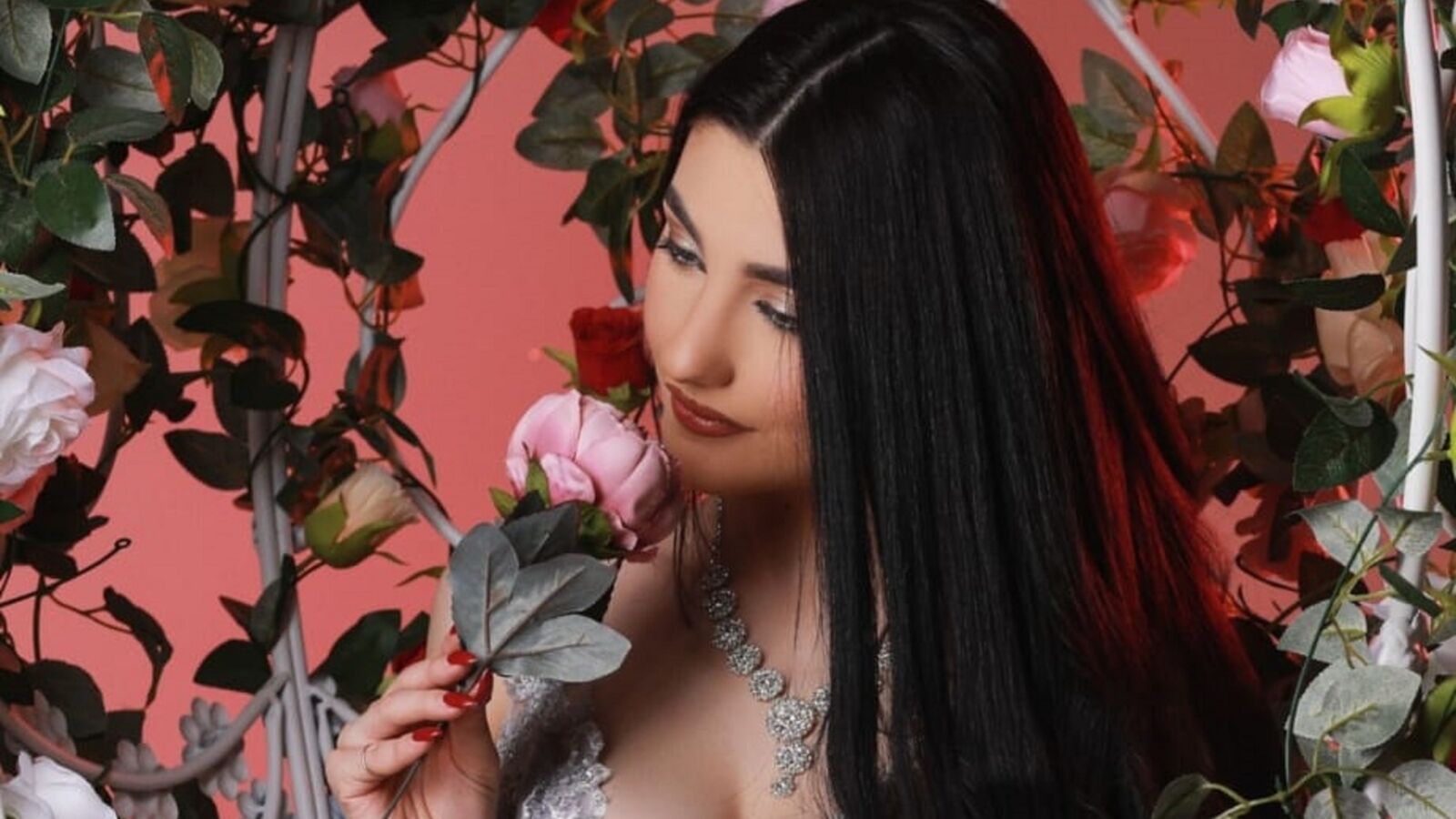 HannahReynoldss erotic portrait