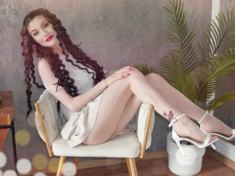 Chat with HannahReynoldss