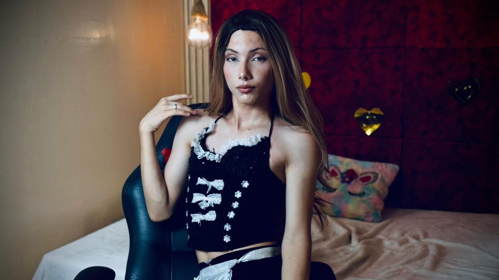MabbelNova erotic portrait