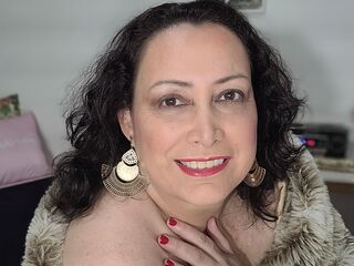 BelleBelucci BBW live cam models