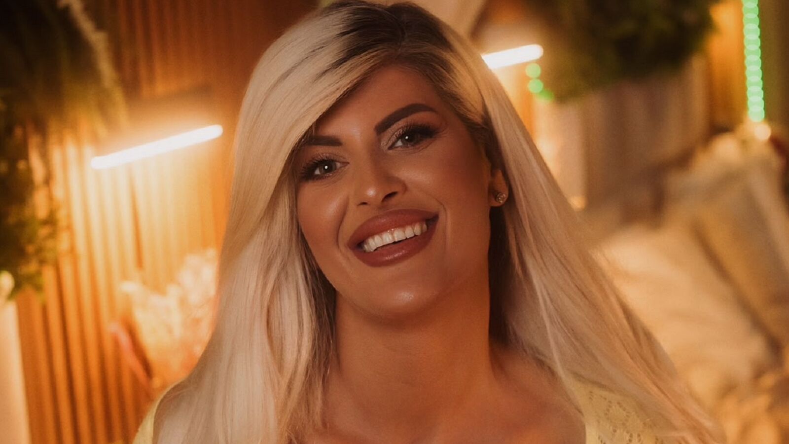 SalmaRoze erotic portrait