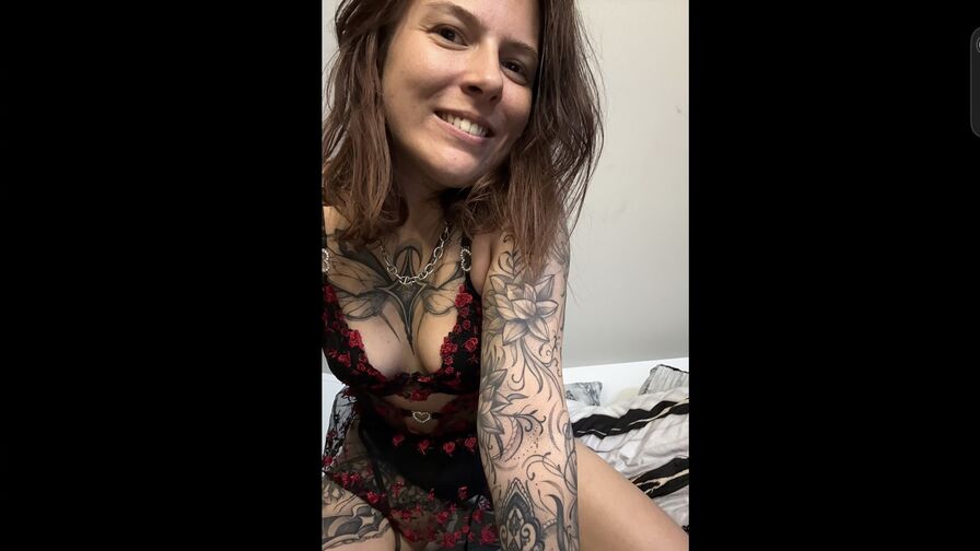 AlanaDorgan webcam show
