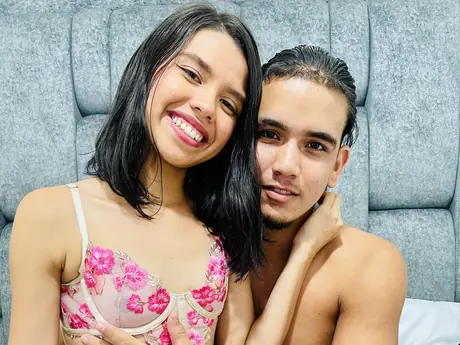 Chat with KamilaAndJavier