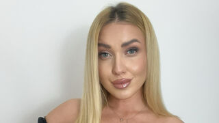 AmaFox, en directo ahora en LiveJasmin
