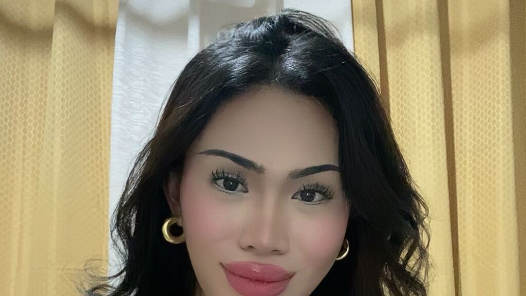 AnnieCarolina cover