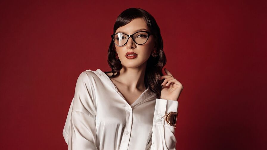 Watch SophiaProve live on Hernude