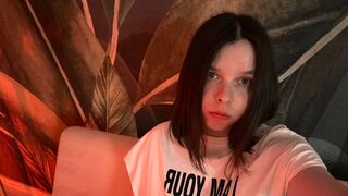 EvaOhara LiveJasmin girl member chat profile