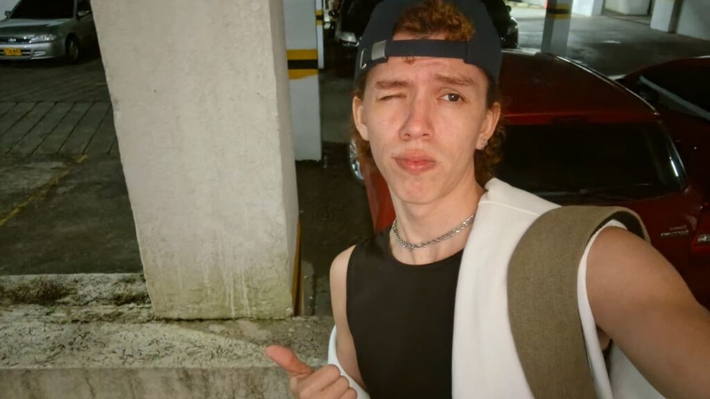 AustinCollins live cam model at LiveJasmin