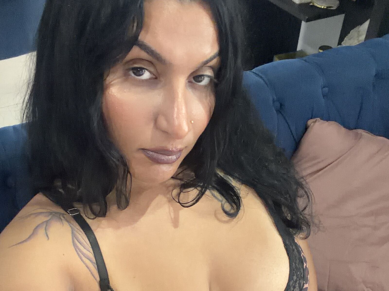 Live cam for RubiRue