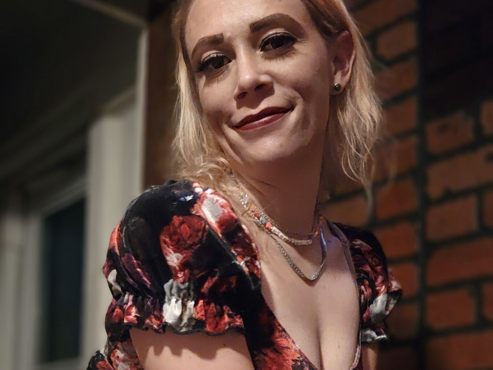 Live cam for SundayJane
