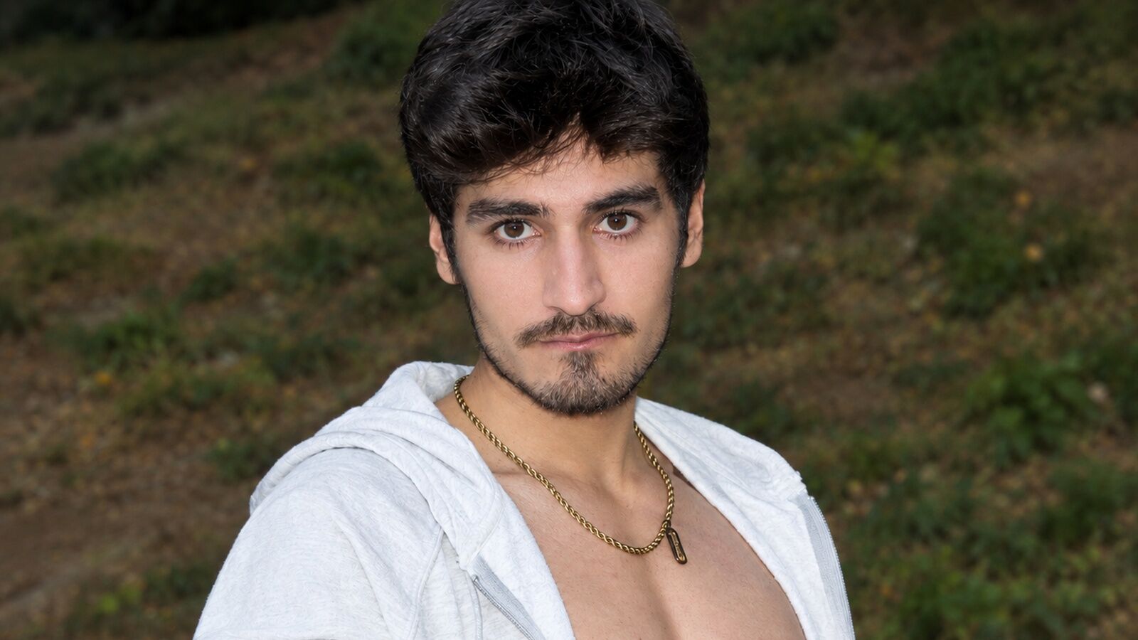 ArturoSaenz glamour portrait