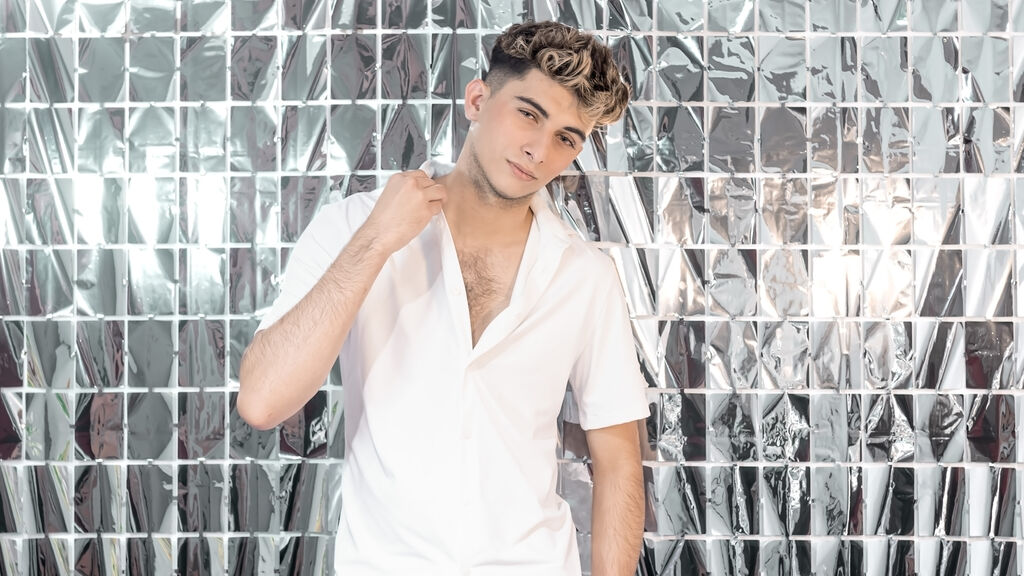 Live Chat with KyleMarhs on LiveJasmin