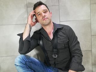 adult roleplay chat DeonEllis