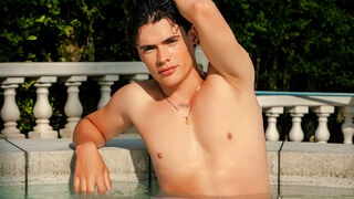 Free Nude BenitoSaenz