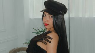 JadeLaurent live girl webcam profile