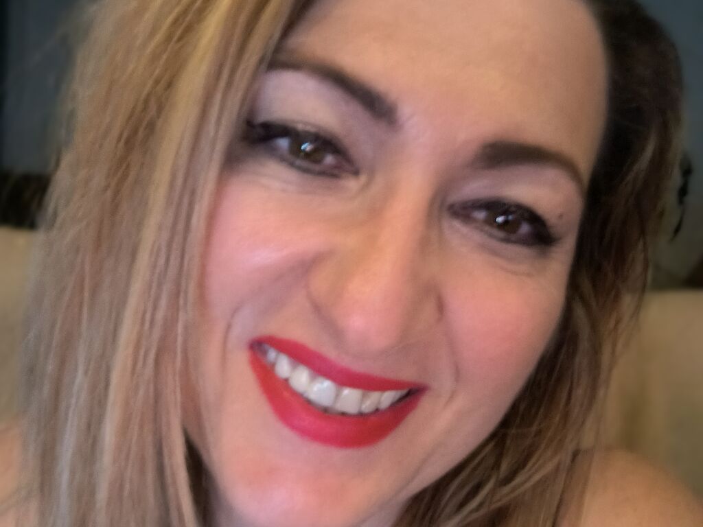 Gabryellazo mature one on one cam profile