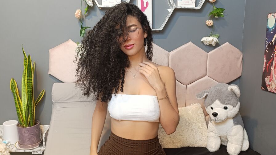 Live Sex Chat with AlisonAbril