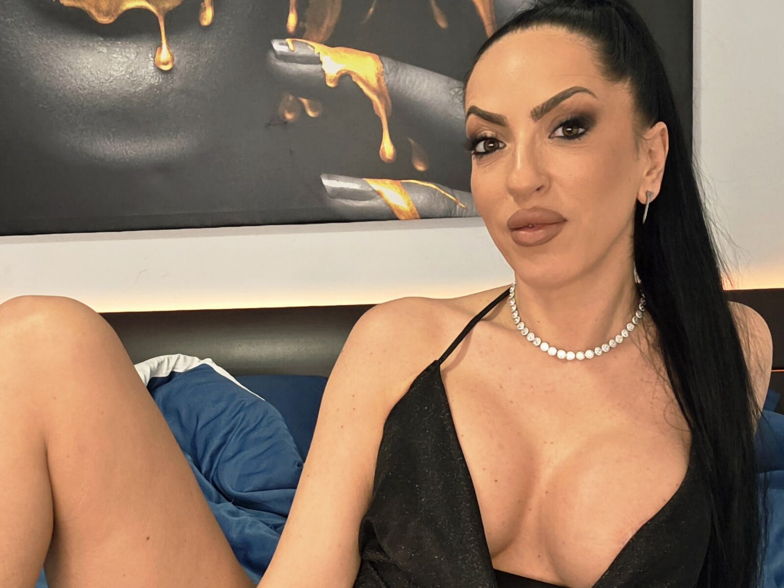 Live cam for AmberArtemis