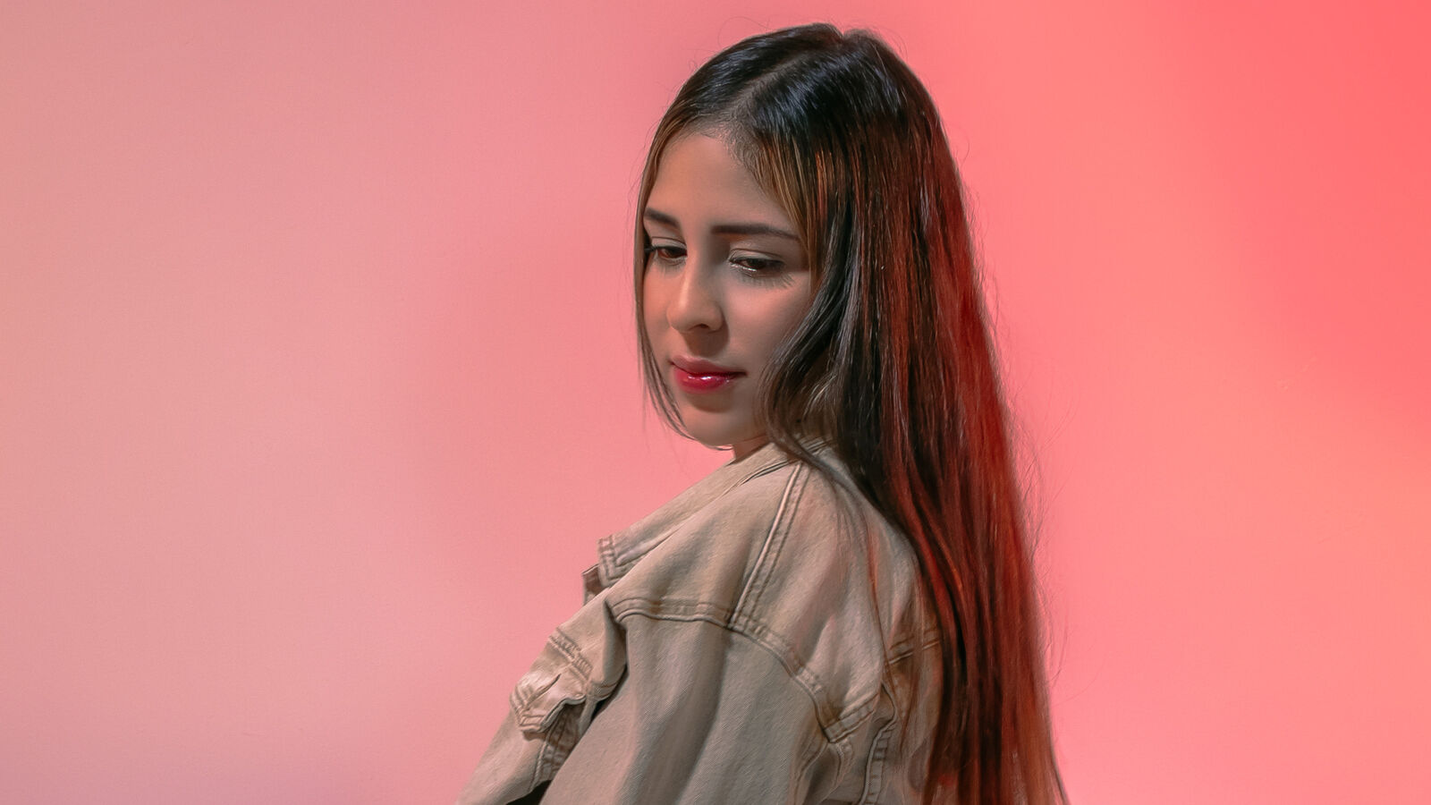 ArabellaRossee erotic portrait