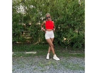 Butt plug, Dancing, Fingering, Live orgasm, Love balls, Oil, Smoke cigarette, Squirt, Strap on, Striptease, Vibrator, Twerk
