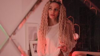 Kostenlos Nackt MiaSilks