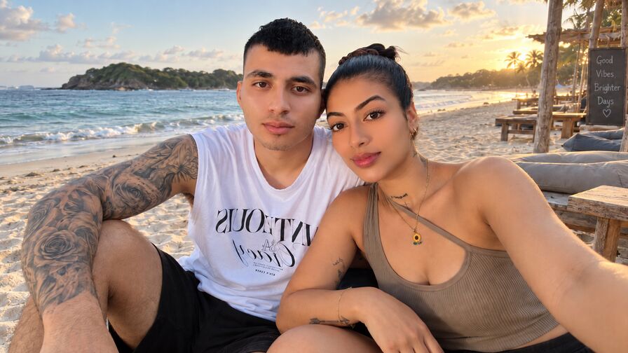 Watch PenelopeAndLuca’s Cam Show Live