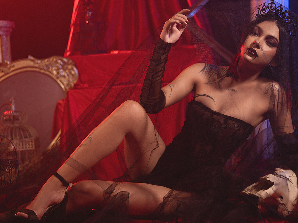 LindaCher LiveJasmin model