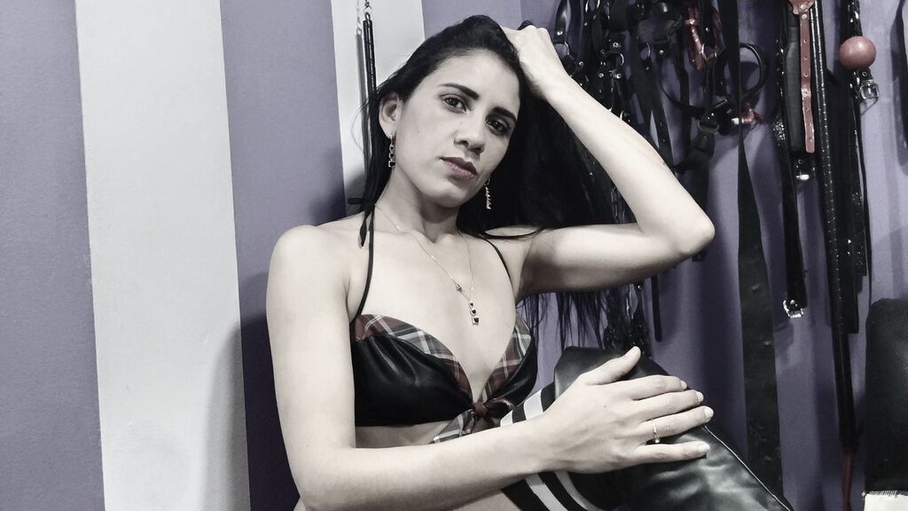 IsabellaLuthor's profile from Jasmin at GirlsOfJasmin'
